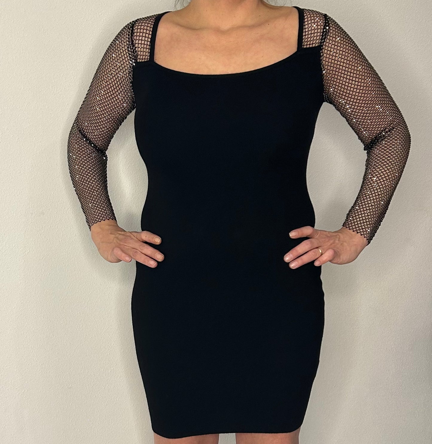 Jurk met doorzichtige glitter mouw